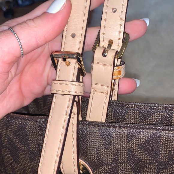 Michael Kors Purse - Picture 6 of 13